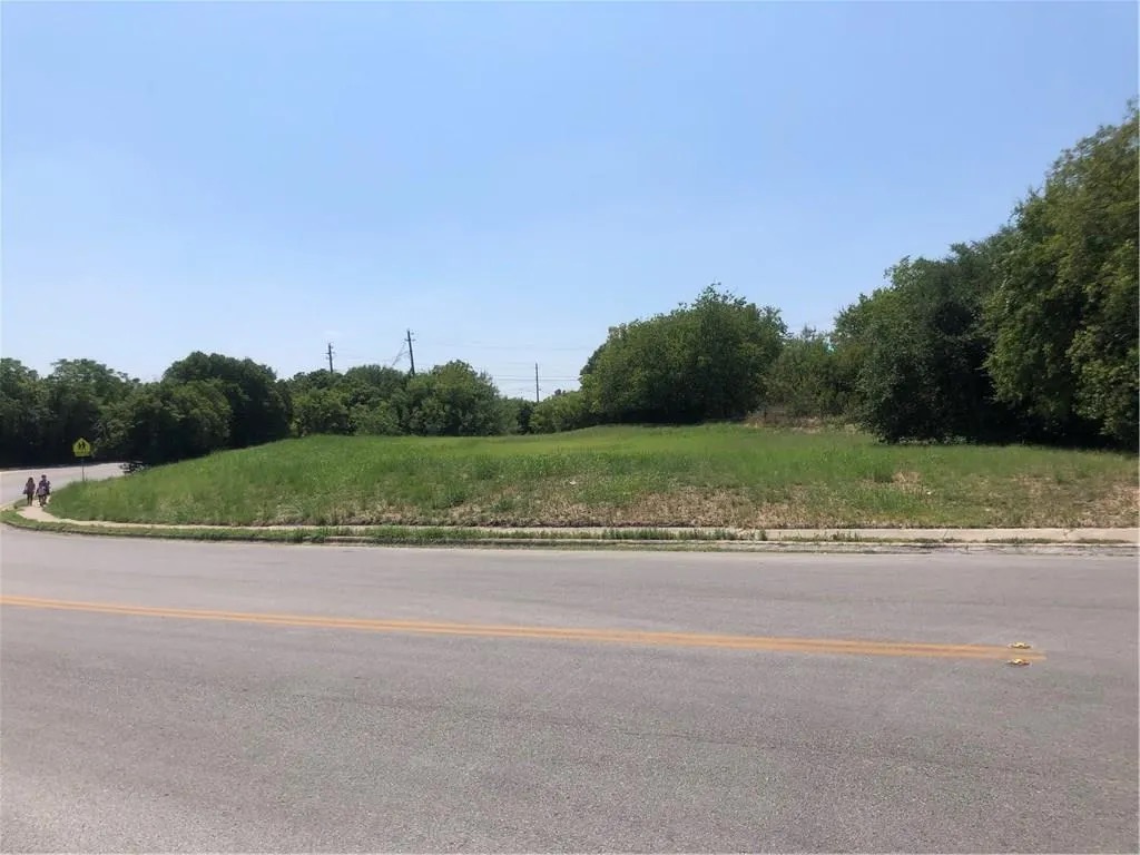2810 Metcalfe Rd — Investment Land